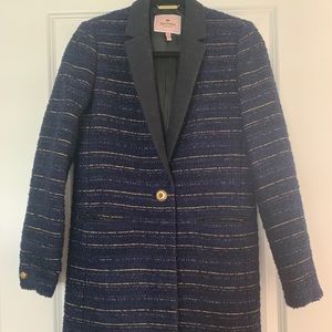 Bird by juicy coat